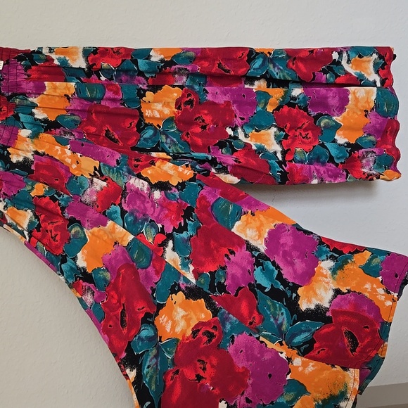 Carole Little Floral Wide Leg Culotte Flowy Breezy Comfortable Summer Culotte - Picture 4 of 6